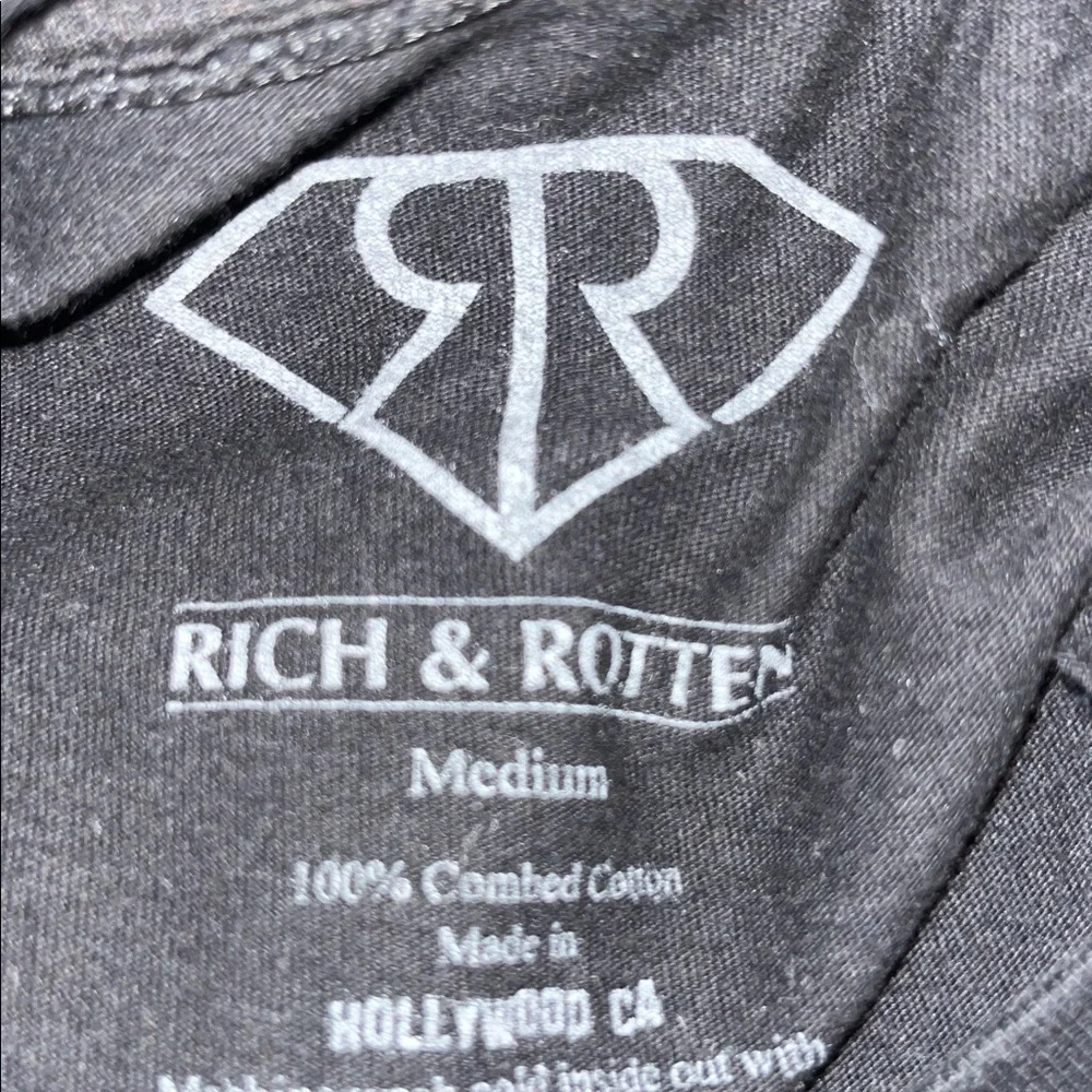 Rich & Rotten - Picture 8 of 8